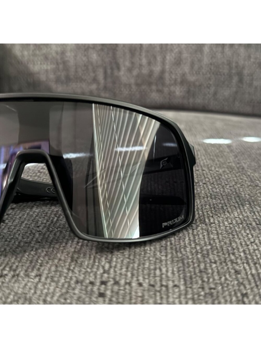(OO9406) Oakley Sutro PRIZM Black Frame - Picture 9 of 12